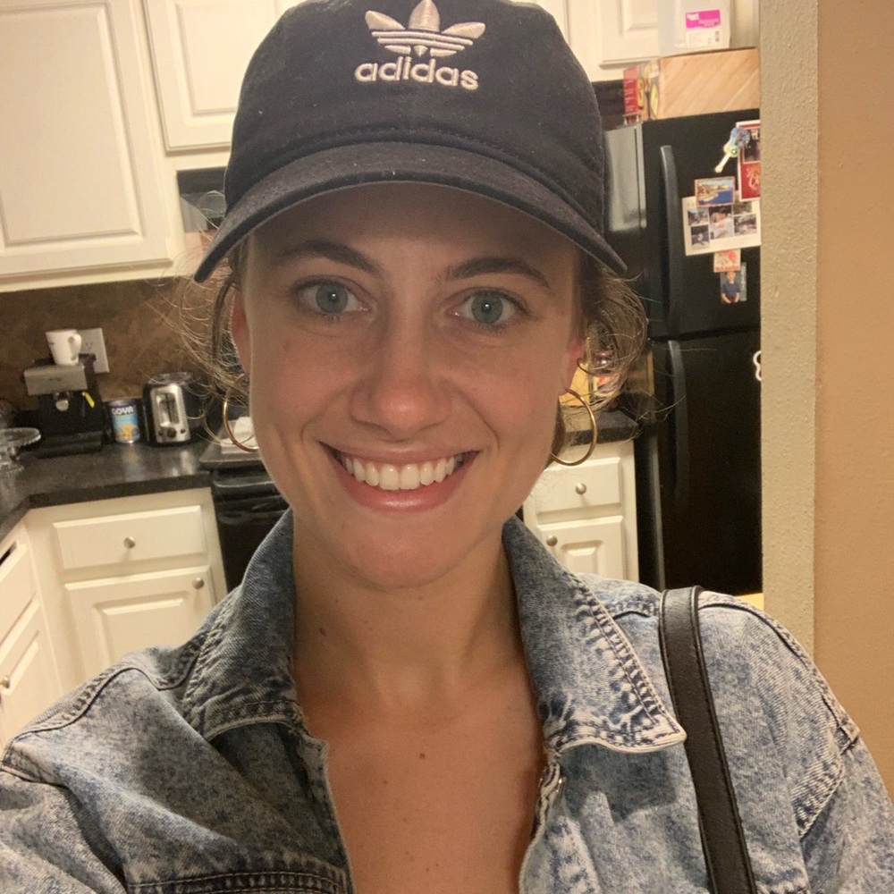 Meet your Posher, Jennifer